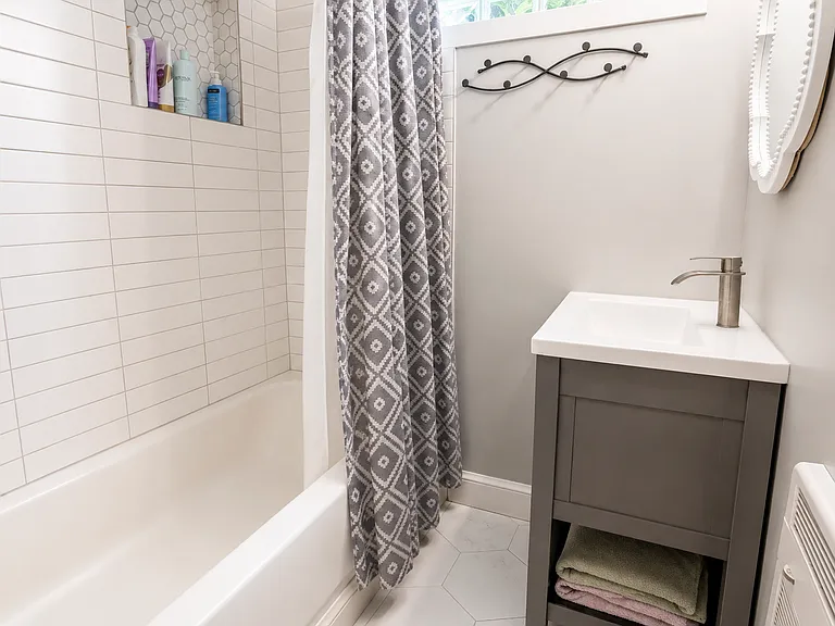 1501 Ladd St — Photo 37