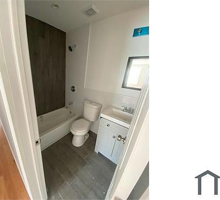 1st image of 161 Baisley Ave #1