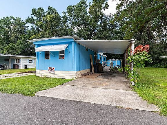 2nd image of 7176 Daffodil Dr
