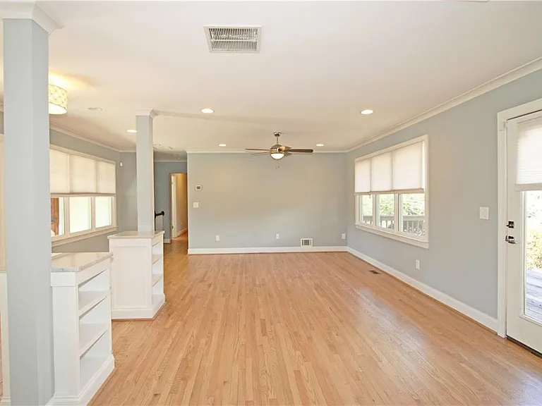 1131 Milmar Dr NW — Photo 7