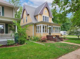 1723 Forres Ave, Saint Joseph, MI 49085