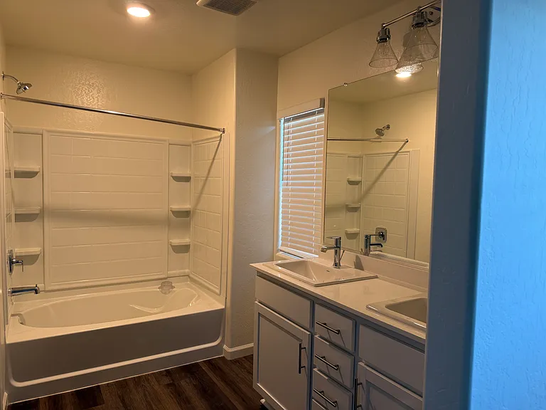1547 Seneca Dr — Photo 11
