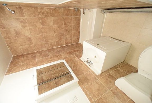5th image of 463 17th St #230