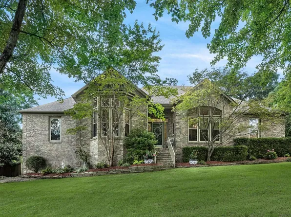 6 Piney Ln, Little Rock, AR 72223