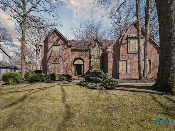 2728 Spring Water Dr, Toledo, OH 43617