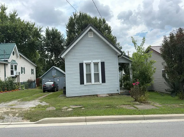 226 W Pleasant St, Hillsboro, OH 45133