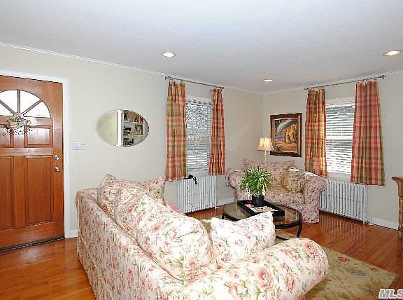 5th image of 22 Andreano Ave
