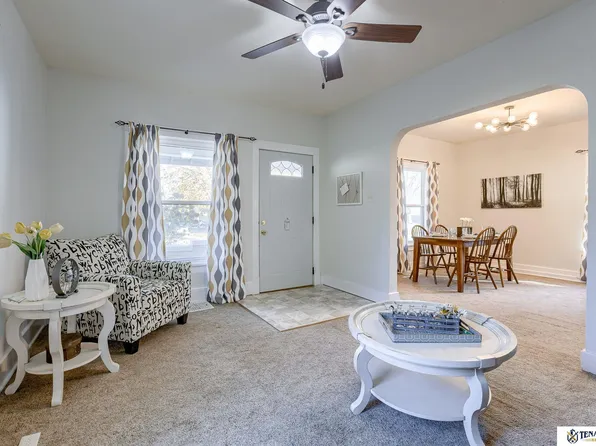 2201 Sumner St, Lincoln, NE 68502