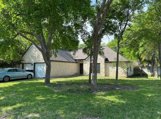 2904 Parker Dr, Georgetown, TX 78628