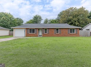 1027 Carl Vinson Pkwy, Centerville, GA 31028