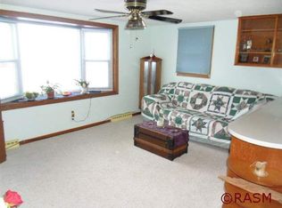 712 W Broadway Ave, Saint Peter, MN 56082