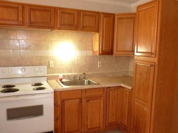5th image of 4372 Beech Dr