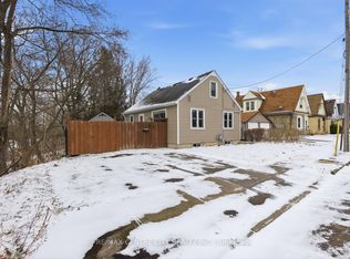 51 Smith St, London, ON N5Z 2C6