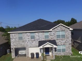 805 Iona Dr, Fort Worth, TX 76120