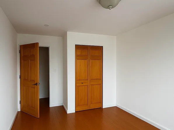 31 Monroe Street image 6 of 9