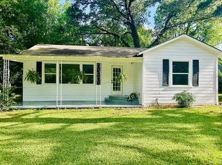 824 Fairway Dr, Longview, TX 75604