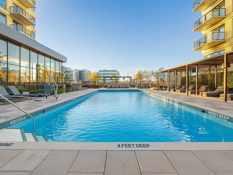 18 Dock Apartments — Photo 14