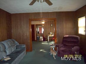 3rd image of 804 Rayon Dr