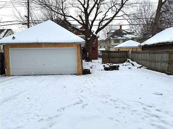 5th image of 273 Electric Ave