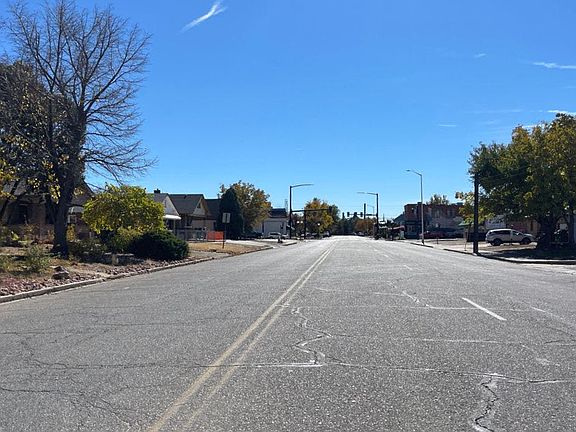 4th image of 1108 S Santa Fe Ave