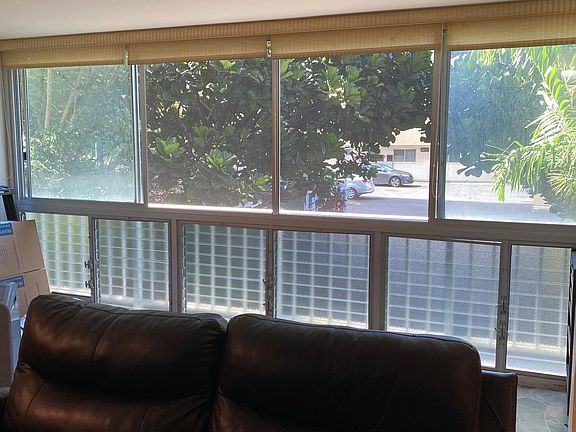 Quiet, non-smoking building is surrounded by tropical foliage for a peacefull and relaxing vibe in the middle of Honolulu!