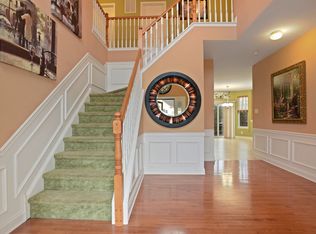 1001 Fairway Ct, West Deptford, NJ 08096