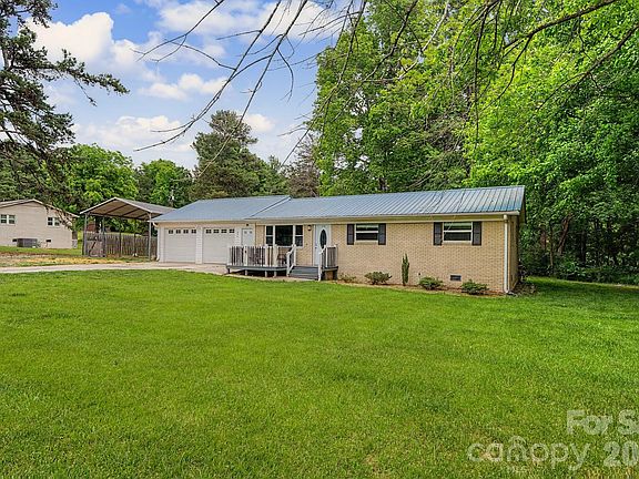 2nd image of 630 Ginger Cake Rd