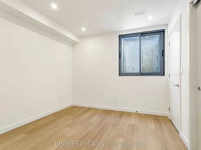 301 Keele St #2 — Photo 41