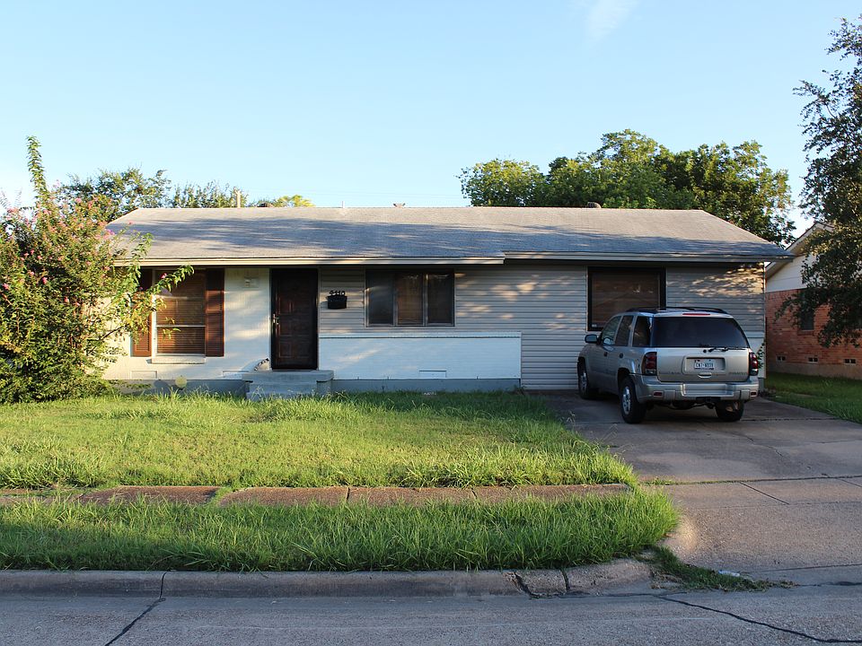 1st image of 4110 Pineridge Dr
