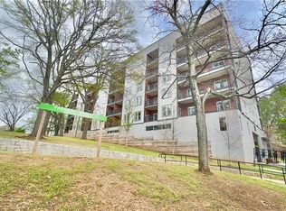 525 Parkway Dr #110, Atlanta, GA 30354