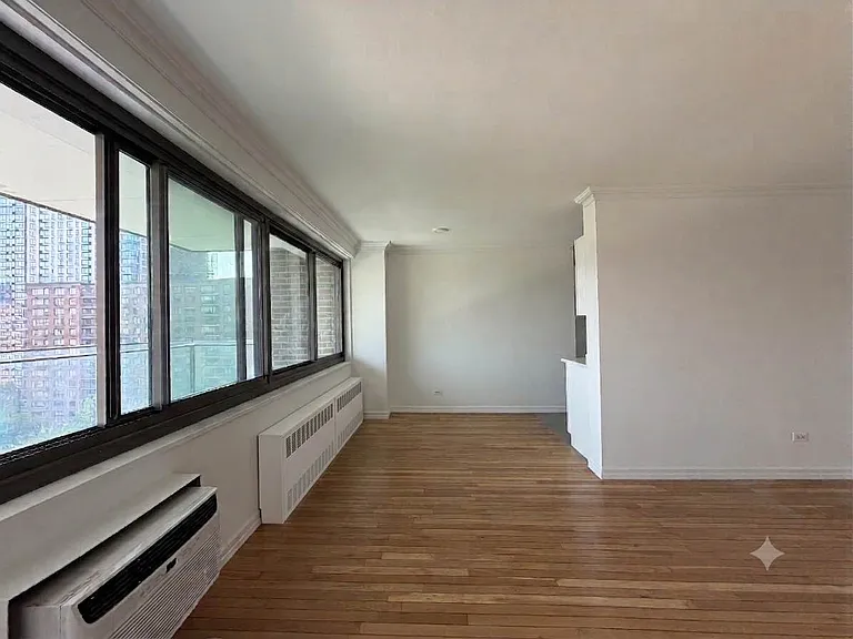160 W 97th St #12C — Photo 4