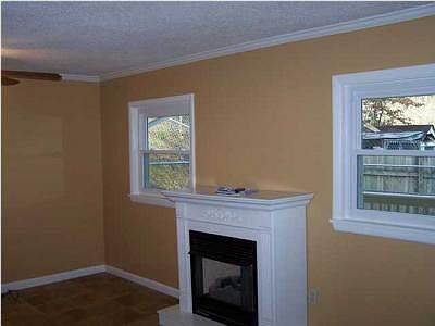 4th image of 11093 Lakeview Cir