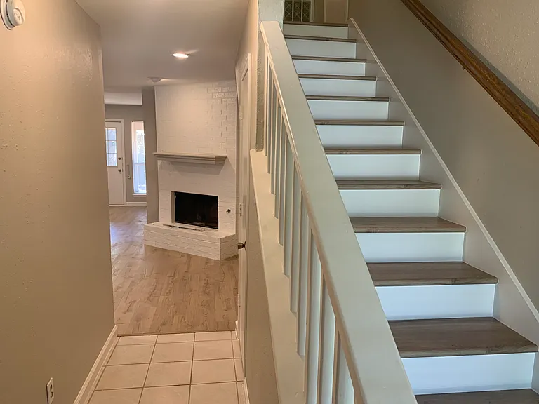 3120 Oak Ridge Point — Photo 2