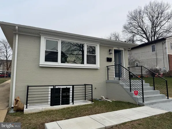 711 55th St NE, Washington, DC 20019