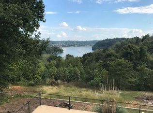 319 Bluff Rd, Kingston, TN 37763