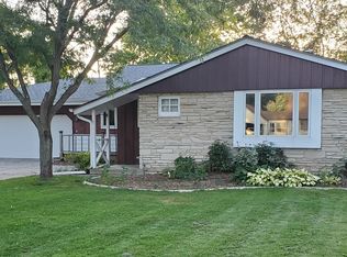 4715 N 134th St, Brookfield, WI 53005
