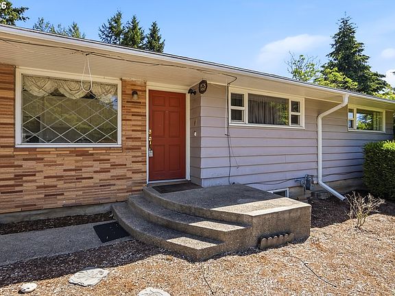 3rd image of 18284 S Holly Ln