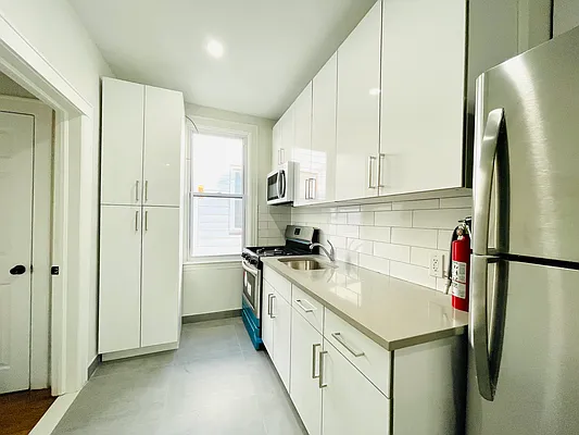 Rented by Douglas Elliman | media 8