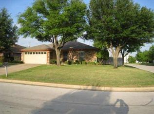 4400 Lakeview Dr, Lake Worth, TX 76135