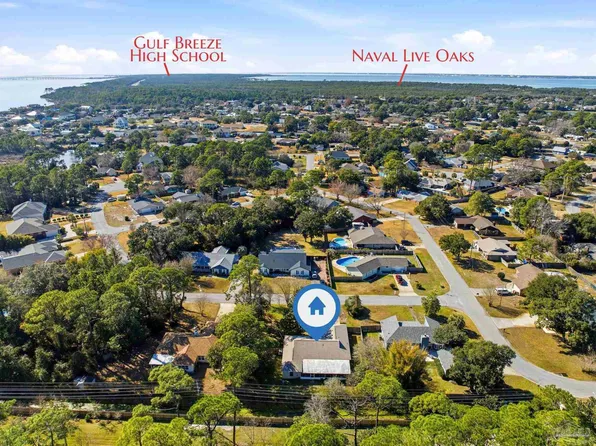2830 Via Roma Ct, Gulf Breeze, FL 32563