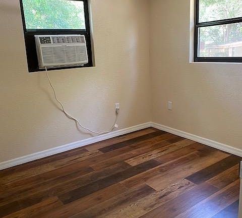 5th image of 12020 Grovewood Ave APT B