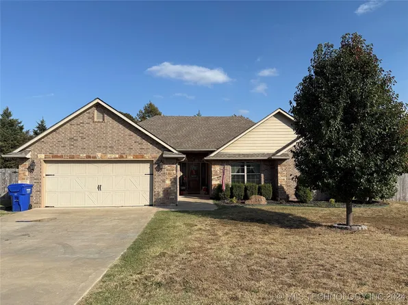 284 S Kit Carson St, Fort Gibson, OK 74434