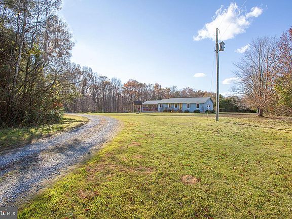 4th image of 7812 Curtis Ln