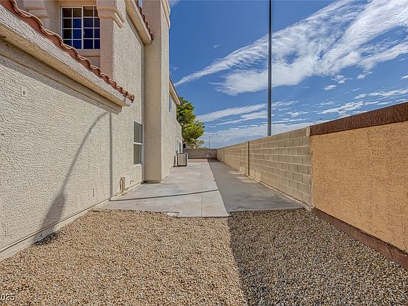 3rd image of 8369 Monico Valley Ct