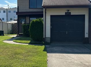 196 Annadale Rd, Staten Island, NY 10312
