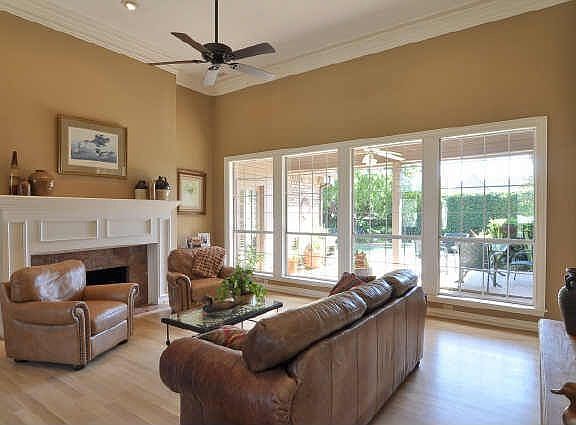 5th image of 2218 Creekside Cir N