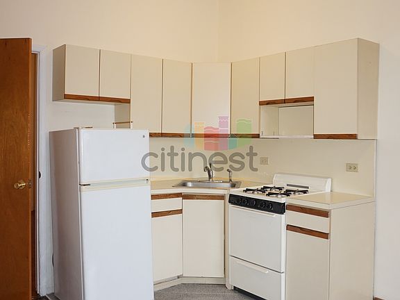 3rd image of 180 Prospect Park W #11VENE