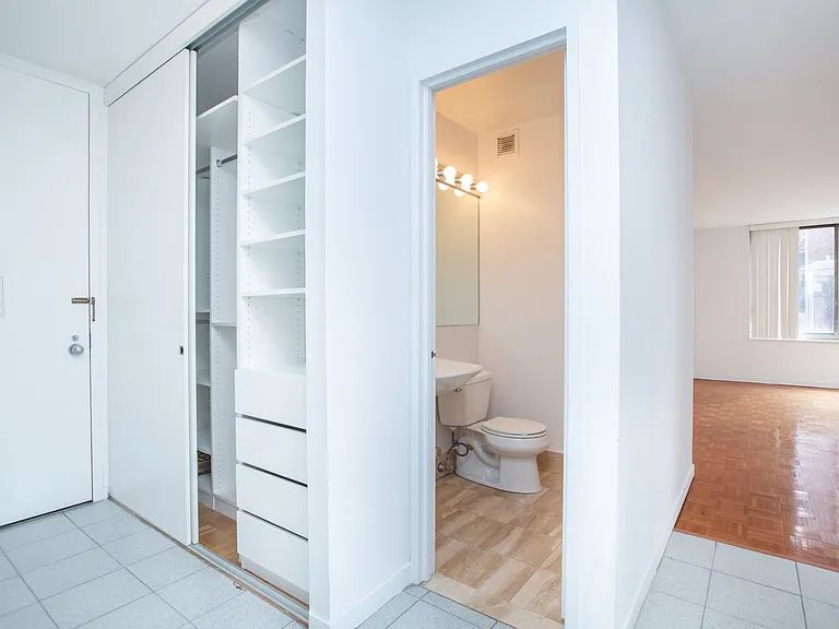 145 E 48th St #27B — Photo 8