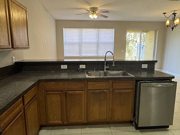5th image of 8146 Stone Leaf Ln