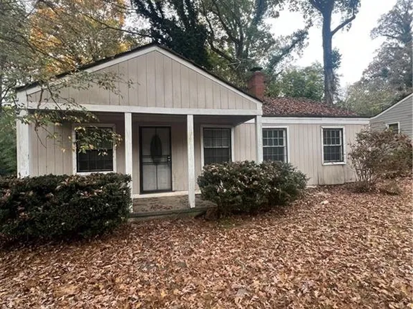 2168 Penrose Dr, East Pt, GA 30344